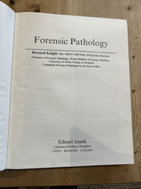 FORENSIC  PATHOLOGY BY Bernard Knight home office Pathologist Murder