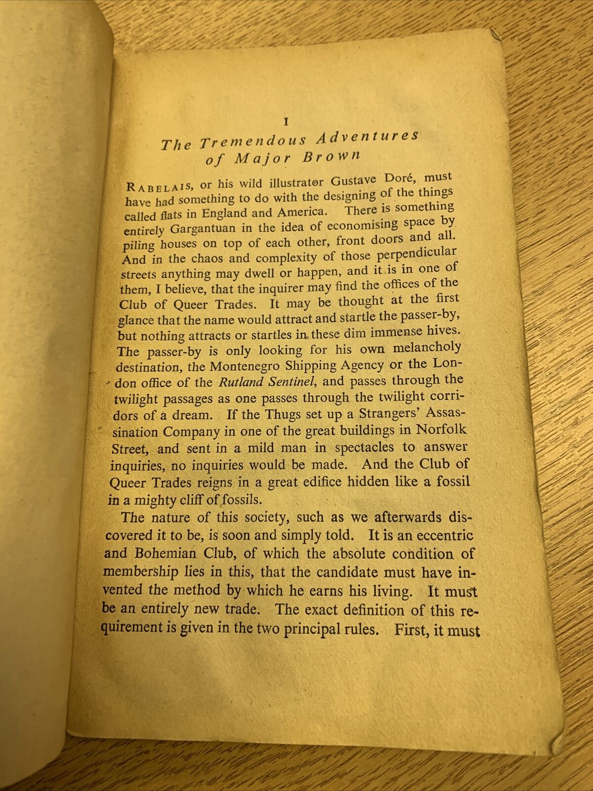 The Club Of Queer Trades - GK Chesterton - Penguin Fiction 1946