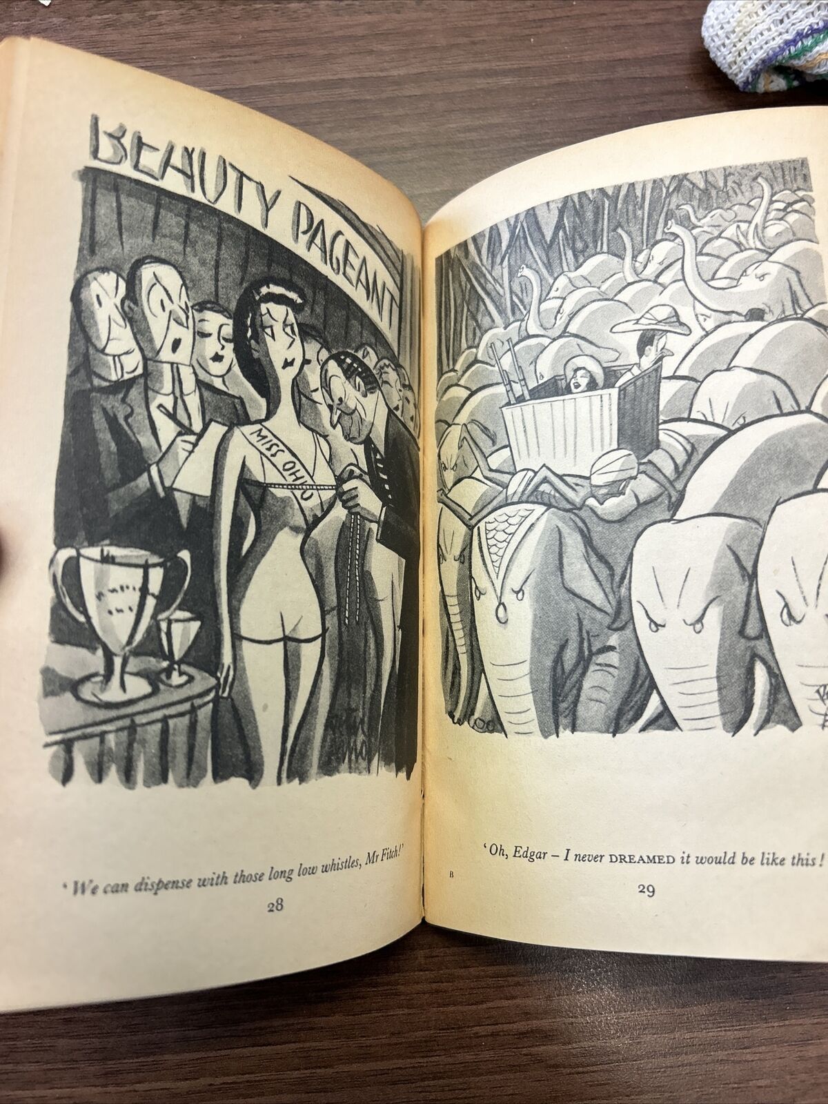 THE PENGUIN PETER ARNO Penguin Book 1947 No 1217 Saucy Naughty Cartoons