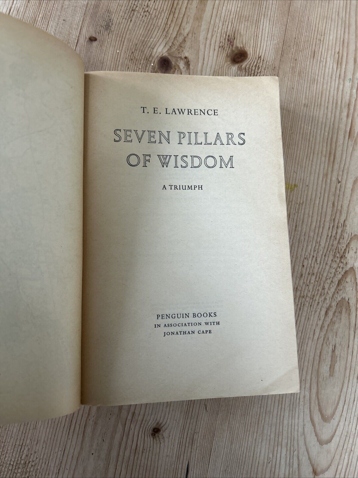 SEVEN PILLARS OF WISDOM Lawrence Of Arabia 1964 PENGUIN Modern Classics No 1696