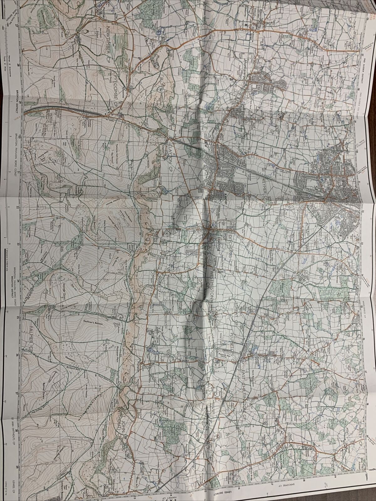 BURGESS HILL - Second Series Ordnance Survey Sheet 1:25000 1975 Henfield Adur