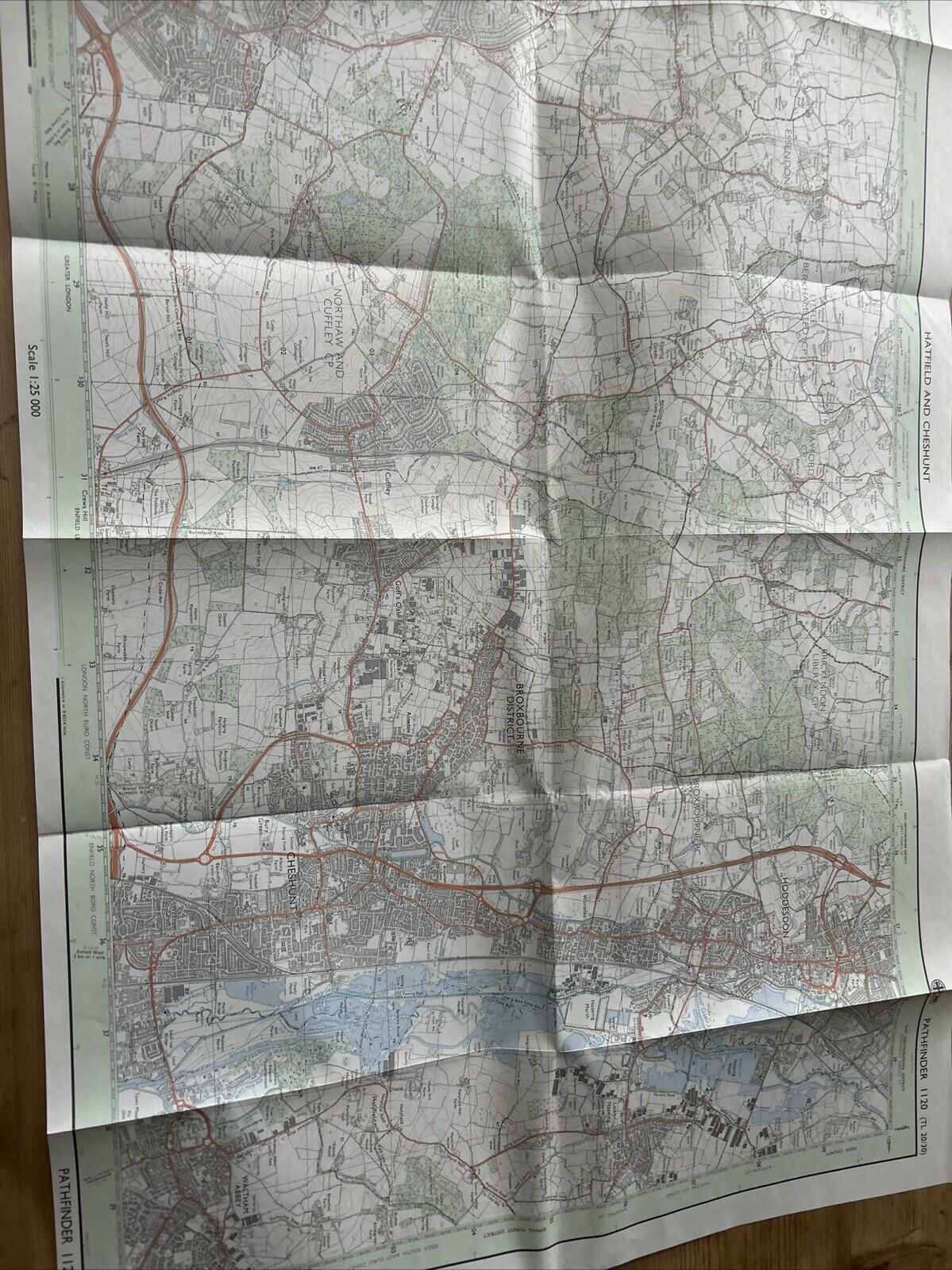 HATFIELD & CHESHUNT Pathfinder 1120 Ordnance Survey 1:25,000 1990 TL20/30