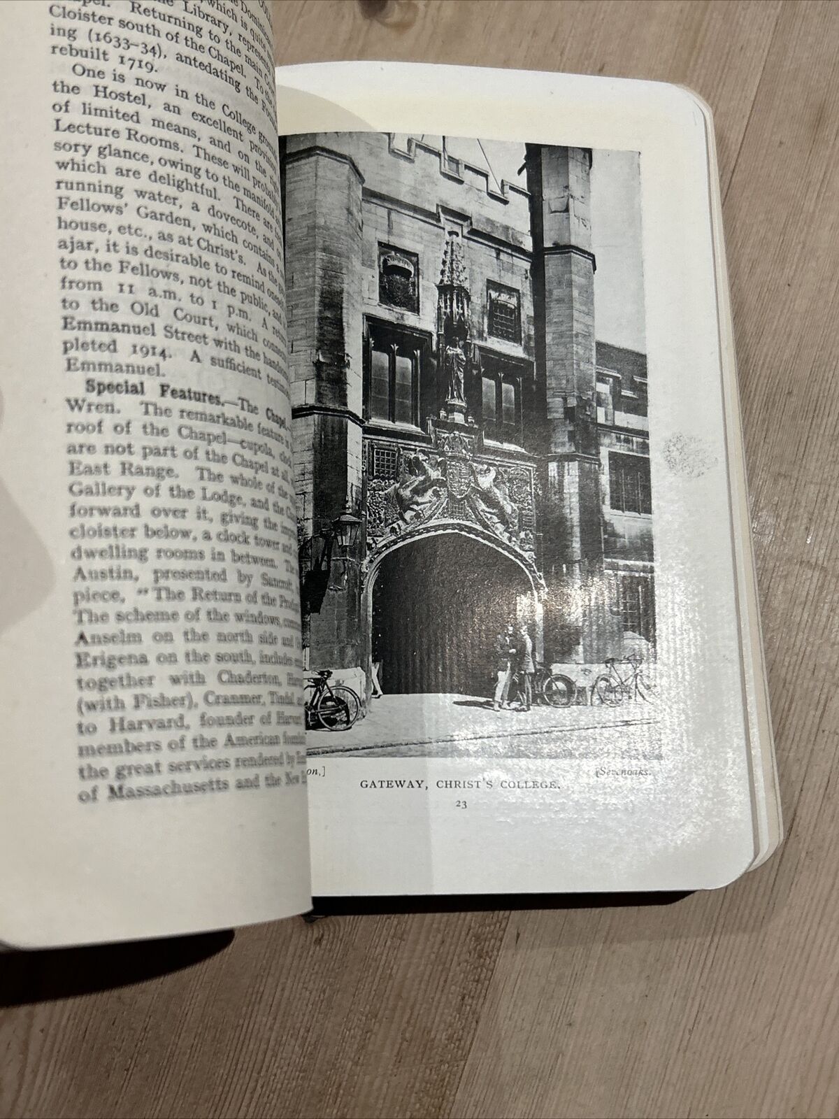 CAMBRIDGE & DISTRICT - Ward Lock Guide Book 1930s? No Maps