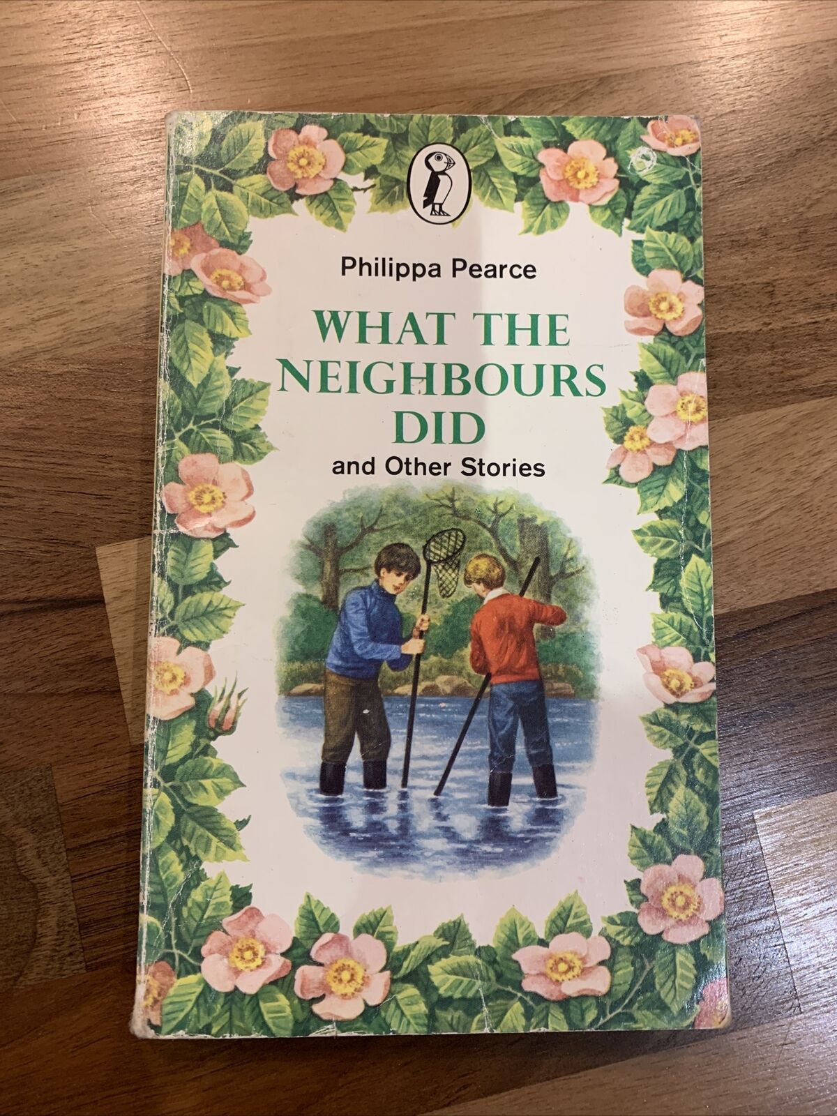 WHAT THE NEIGHBOURS DID - Philippa Pearce - Puffin Books 1979