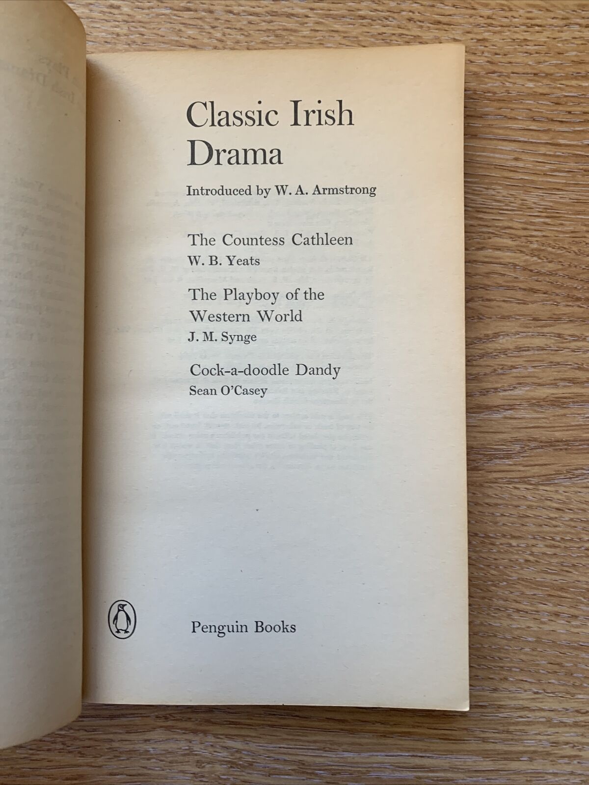 Classic Irish Drama, Yeats Synge & O’Casey - Penguin Plays - 1975 Playboy Of The