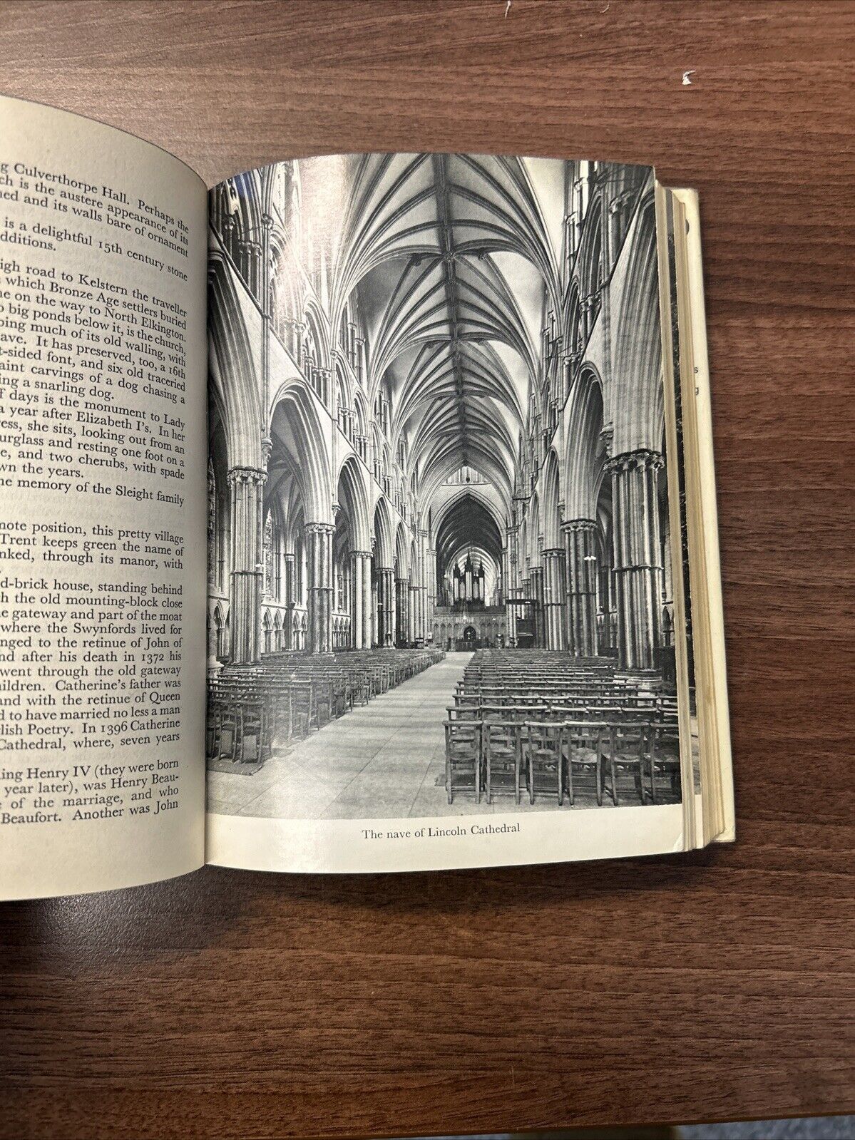 The KING’S ENGLAND : LINCOLNSHIRE 1970 Hardback Arthur Mee Plates