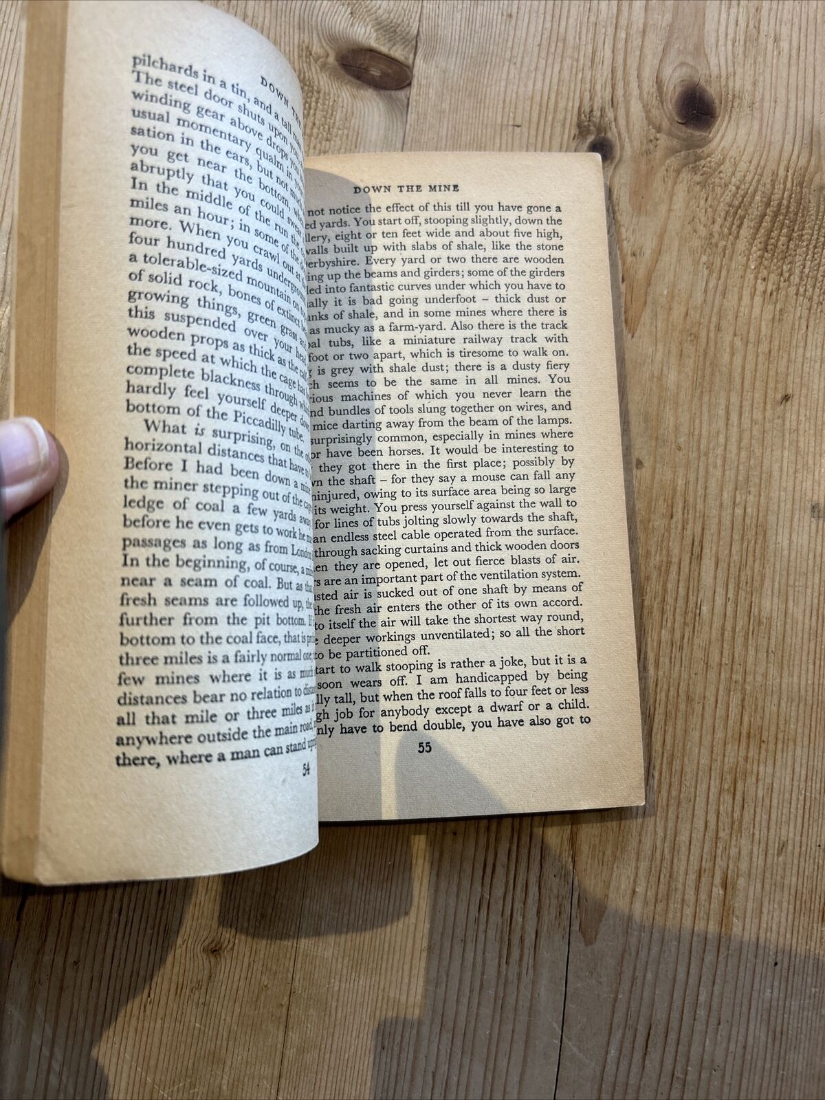 INSIDE THE WHALE And Other Essays - George Orwell Penguin Paperback 1964