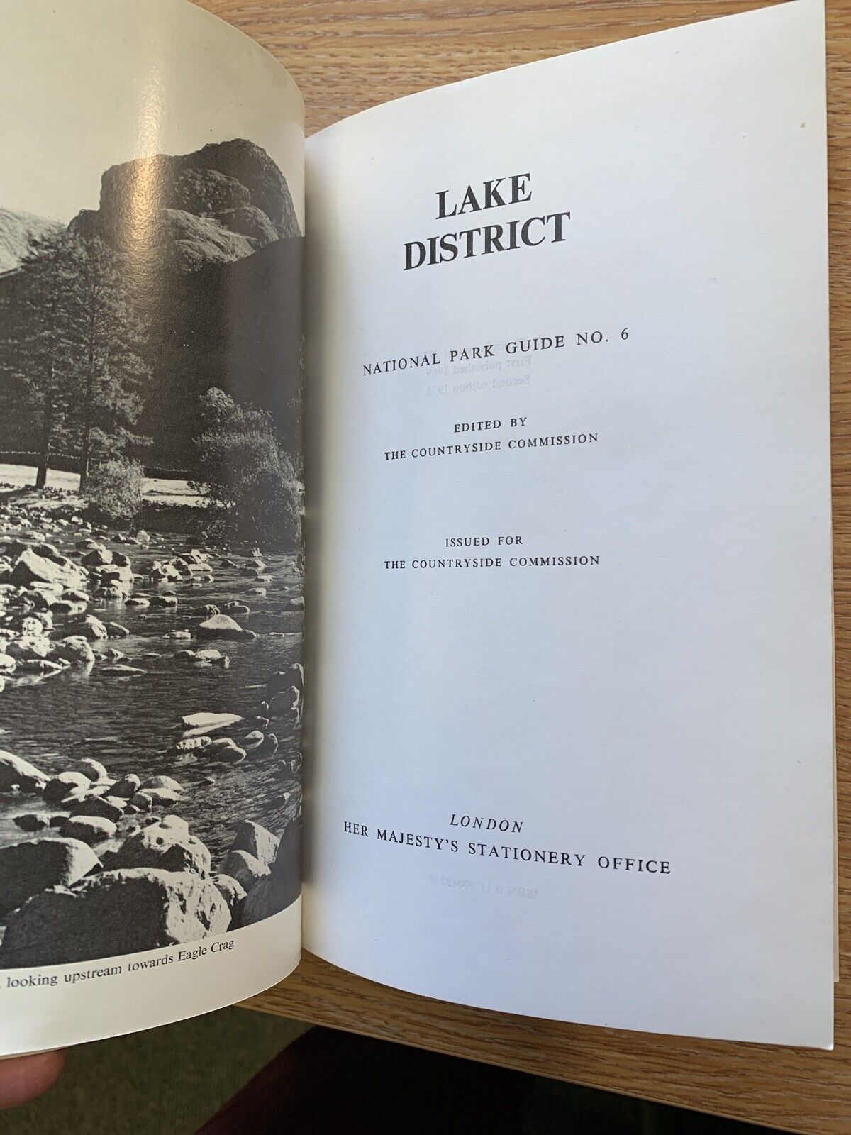 Lake District National Park HMSO 1975 Guide Photos Maps 