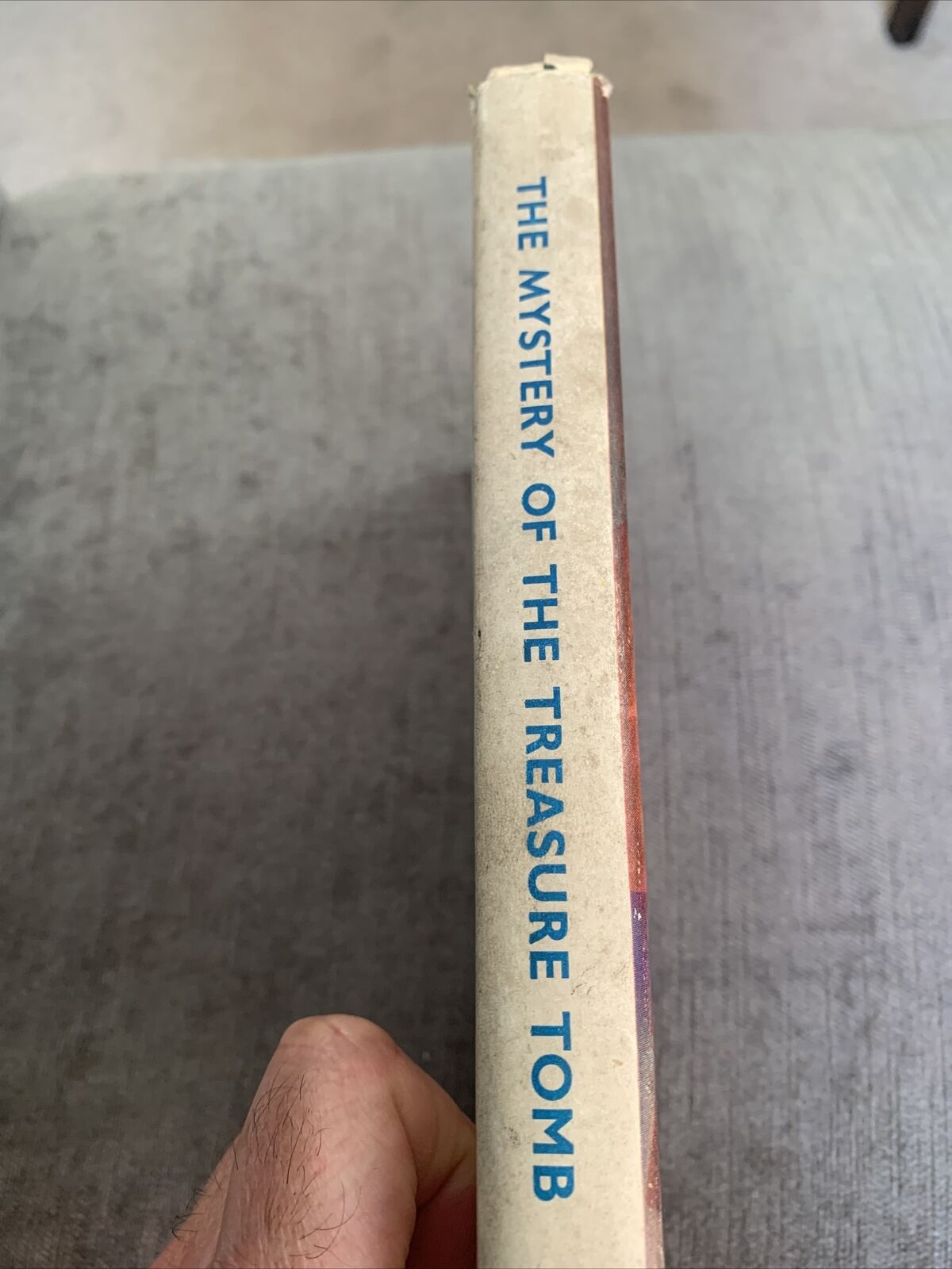 THE MYSTERY OF THE TREASURE TOMB Beverley Metton Bingham 1949 Schoolgirl Dust J 