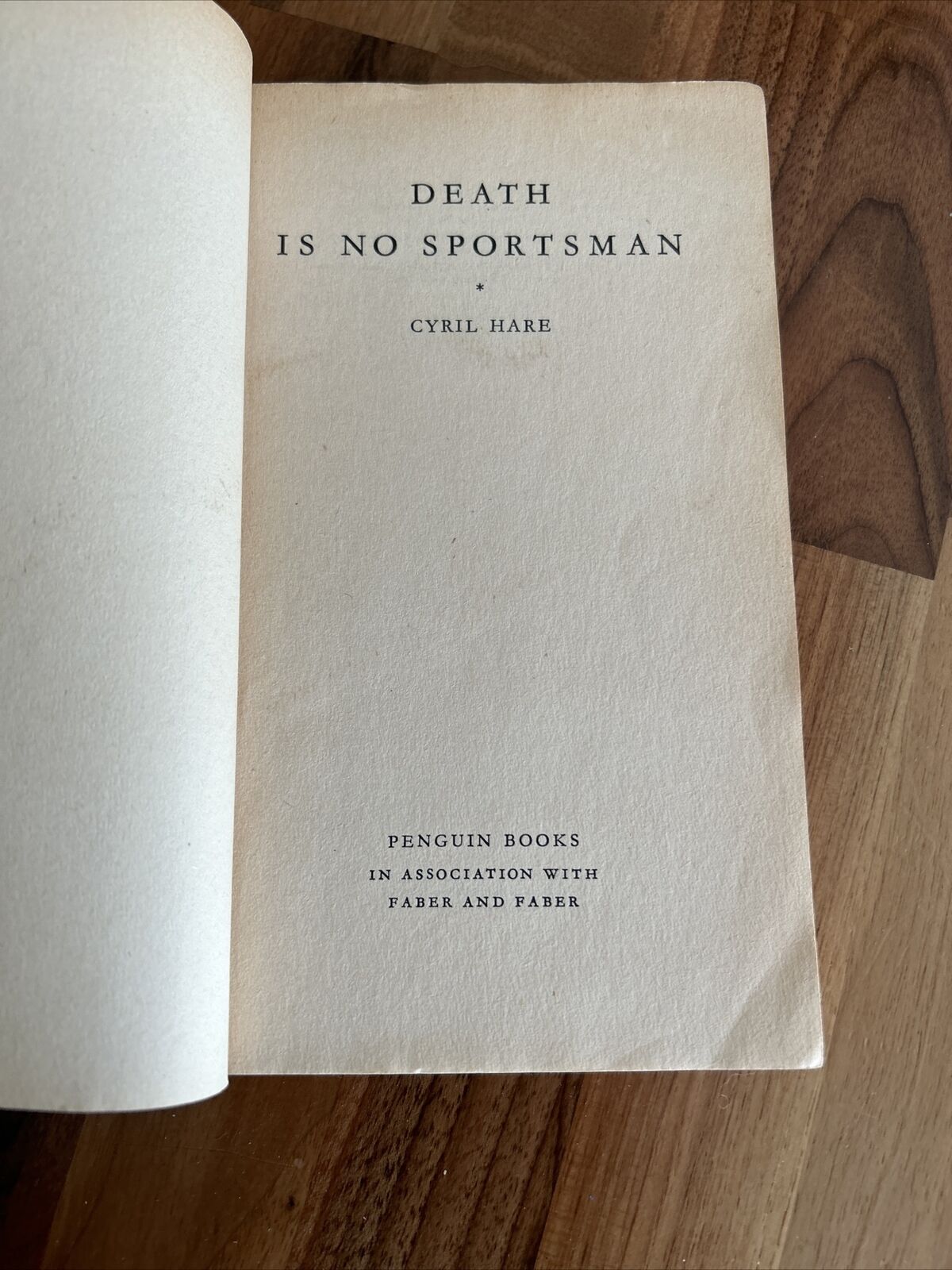 DEATH IS NO SPORTSMAN Cyril Hare Penguin Books Crime 1955 No 1060 First