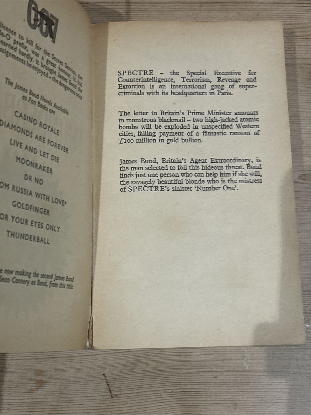 THUNDERBALL James Bond By Ian Fleming Pan Books 1963 No X201