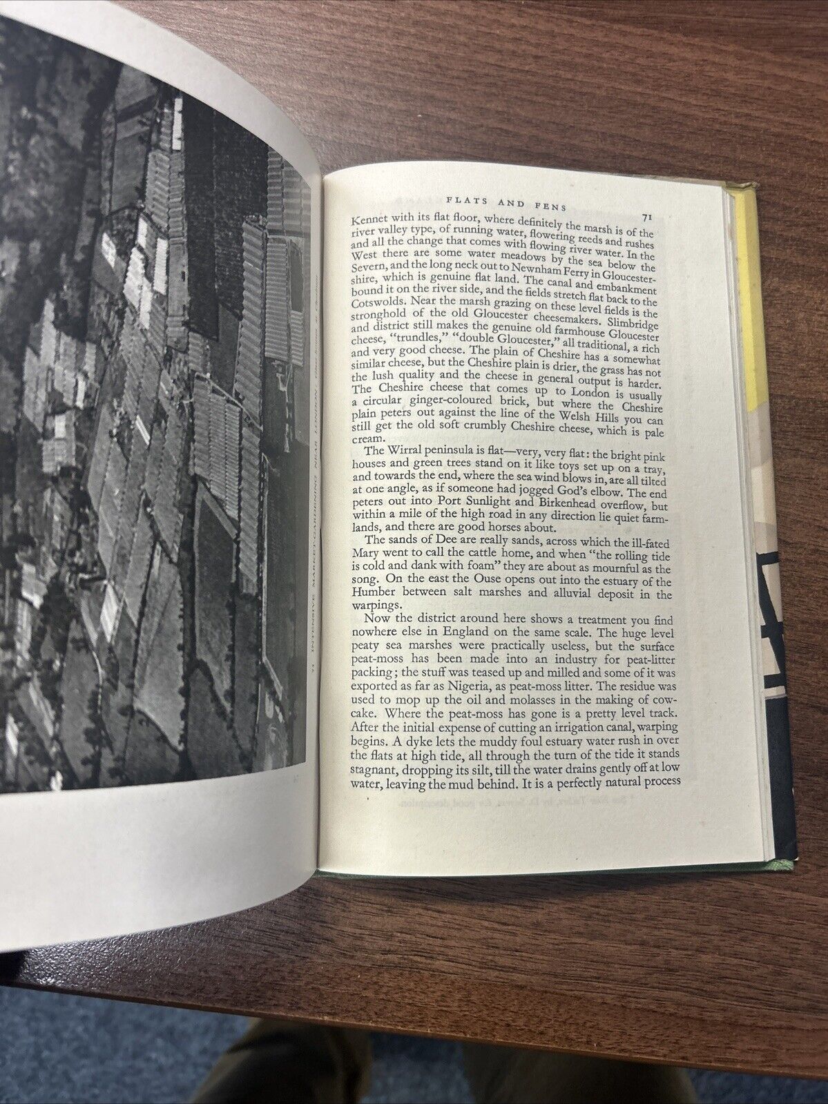 THE COUNTRYMANS ENGLAND Dorothy Hartley Hardback 1943 Dust Jacket Photos