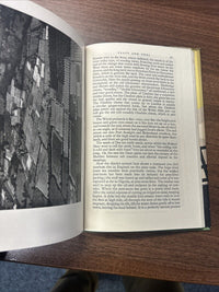 THE COUNTRYMANS ENGLAND Dorothy Hartley Hardback 1943 Dust Jacket Photos
