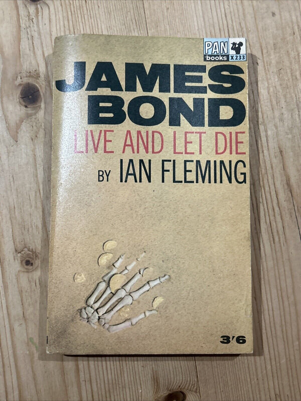 LIVE AND LET DIE James Bond By Ian Fleming Pan Books 1965 No X233 007