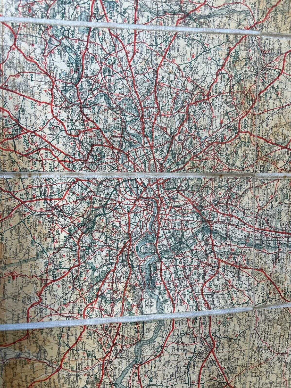 LONDON SOUTH EAST - R A C TOURING MAP New Official Dissected CLOTH picture Cover