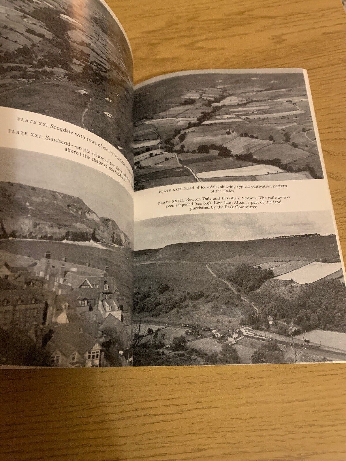 North Yorks Moors National Park HMSO Guide No 4 Maps Old Photos 1979 