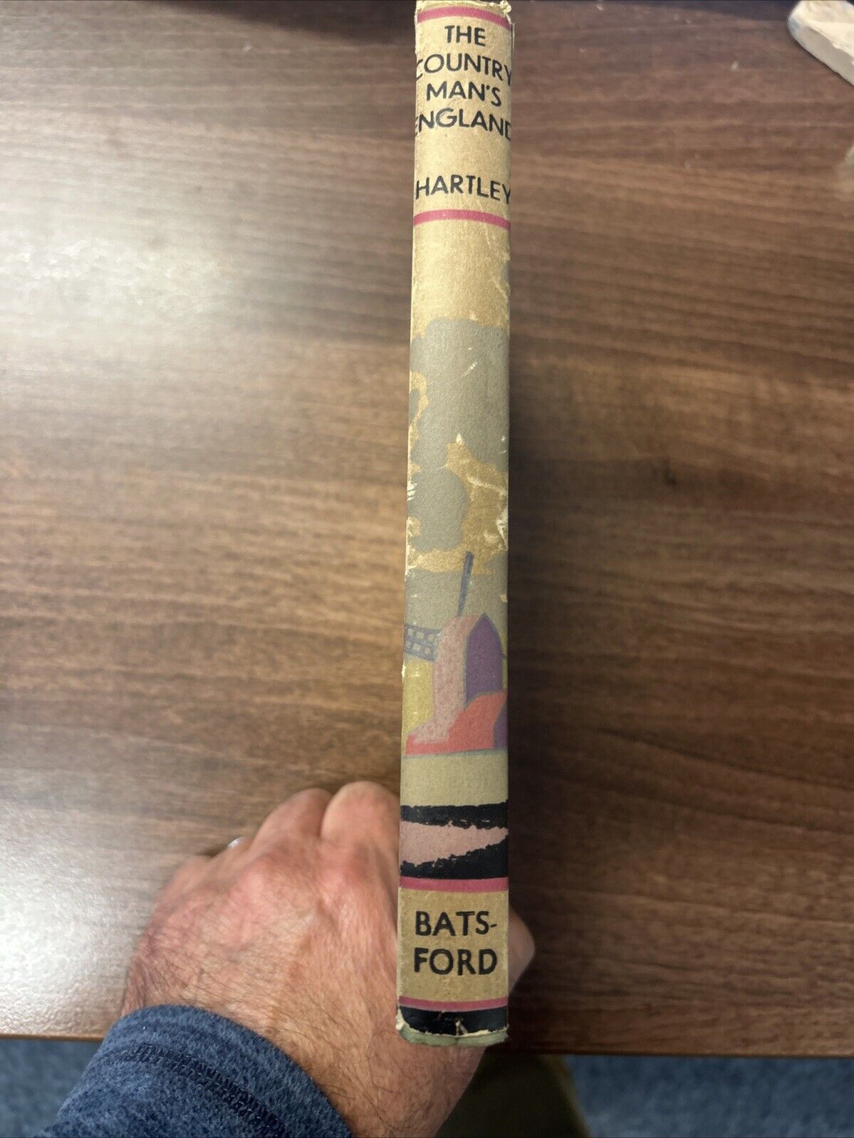 THE COUNTRYMANS ENGLAND Dorothy Hartley Hardback 1943 Dust Jacket Photos