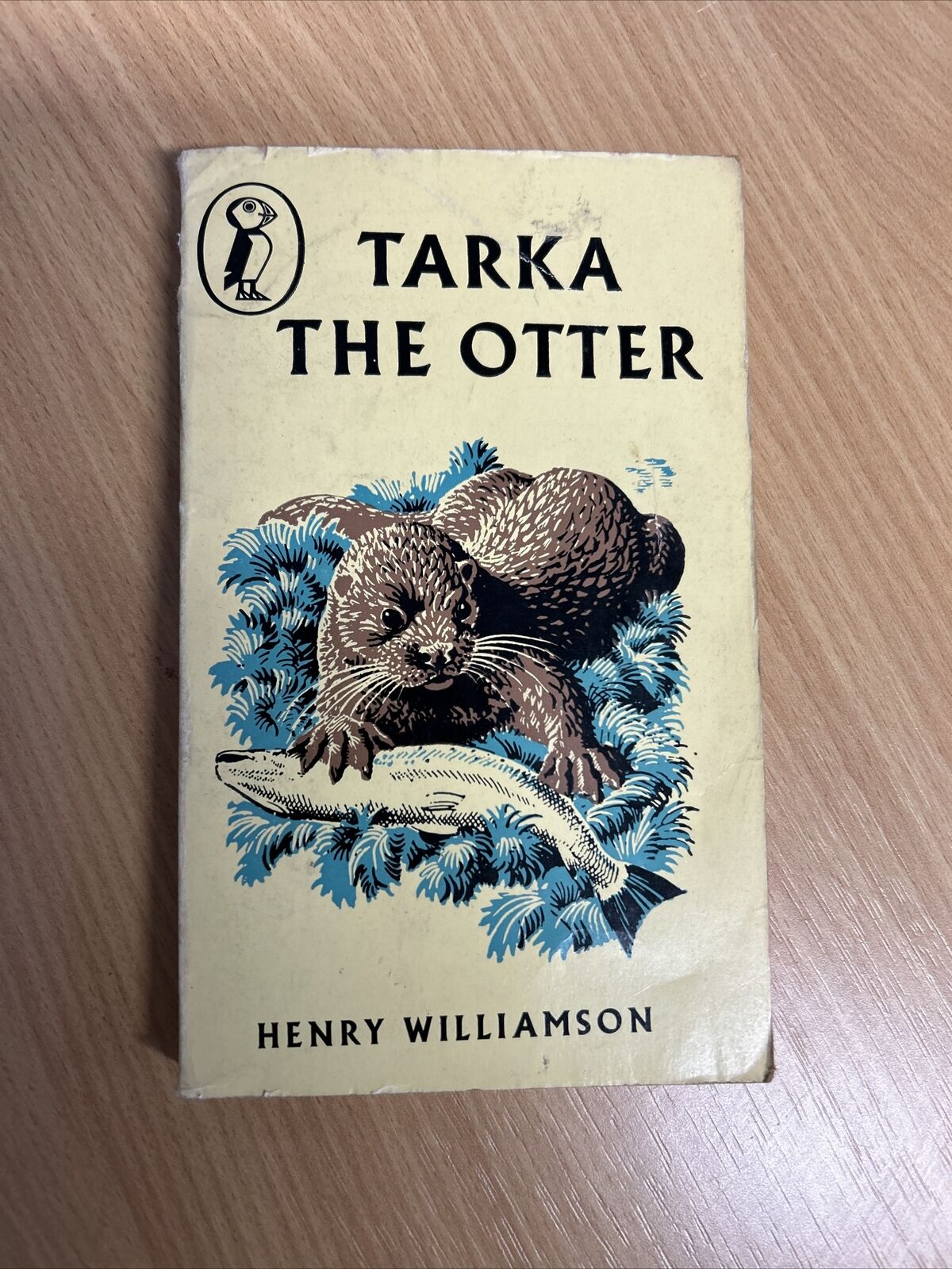 TARKA THE OTTER Henry Williamson Puffin Books 1971