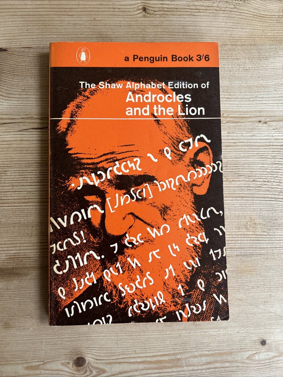 THE SHAW ALPHABET EDITION OF ANDROCLES AND THE LION - Penguin Books No Q29 1962