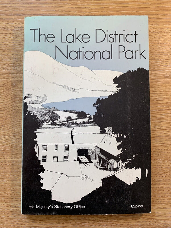 Lake District National Park HMSO 1975 Guide Photos Maps 