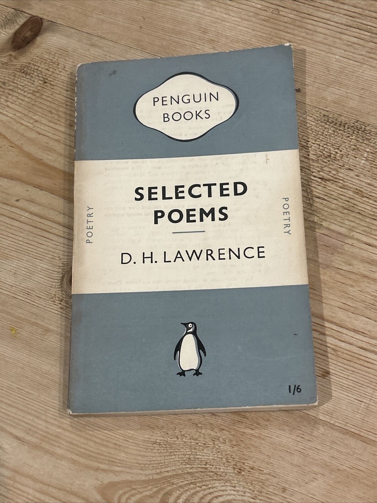 SELECTED POEMS D H Lawrence - Penguin Paperback 1950 No D11