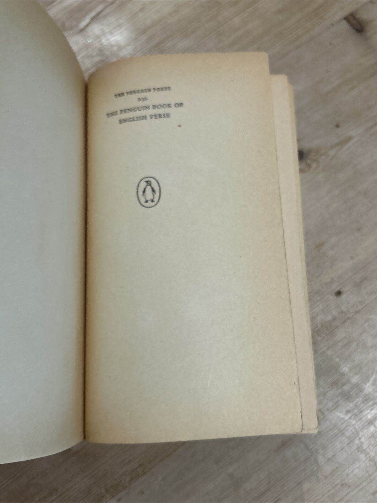 PENGUIN BOOK OF ENGLISH VERSE  Penguin Poets 1960 D32 Selected By John Hayward