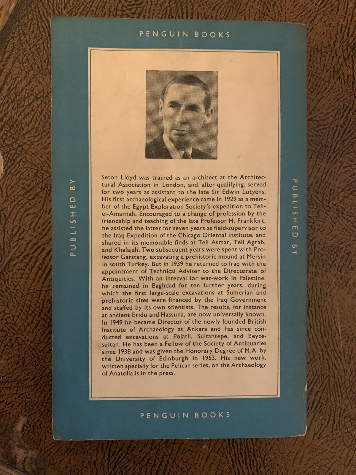 FOUNDATIONS IN THE DUST By Seton Lloyd Archaeology Pelican Book 1955 Mesopotamia