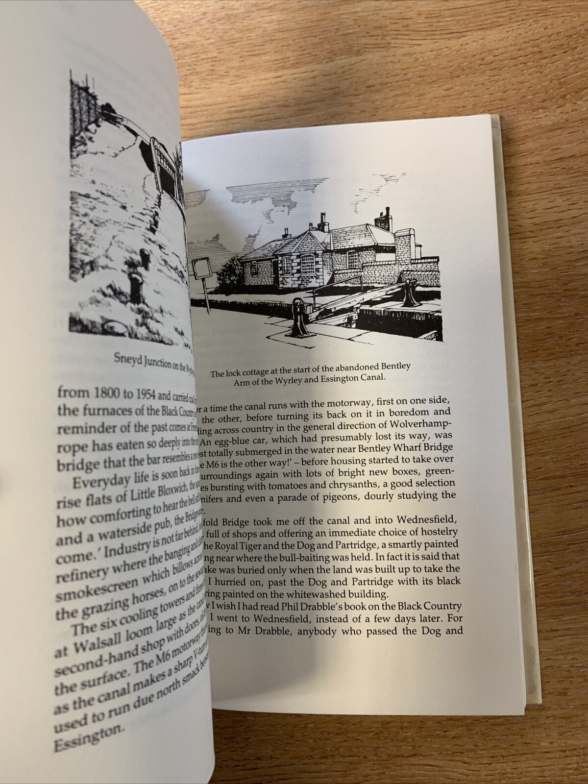 Towpaths Of England By Brian Bearshaw - Hardback Dustjacket 1985 Canals Maps 