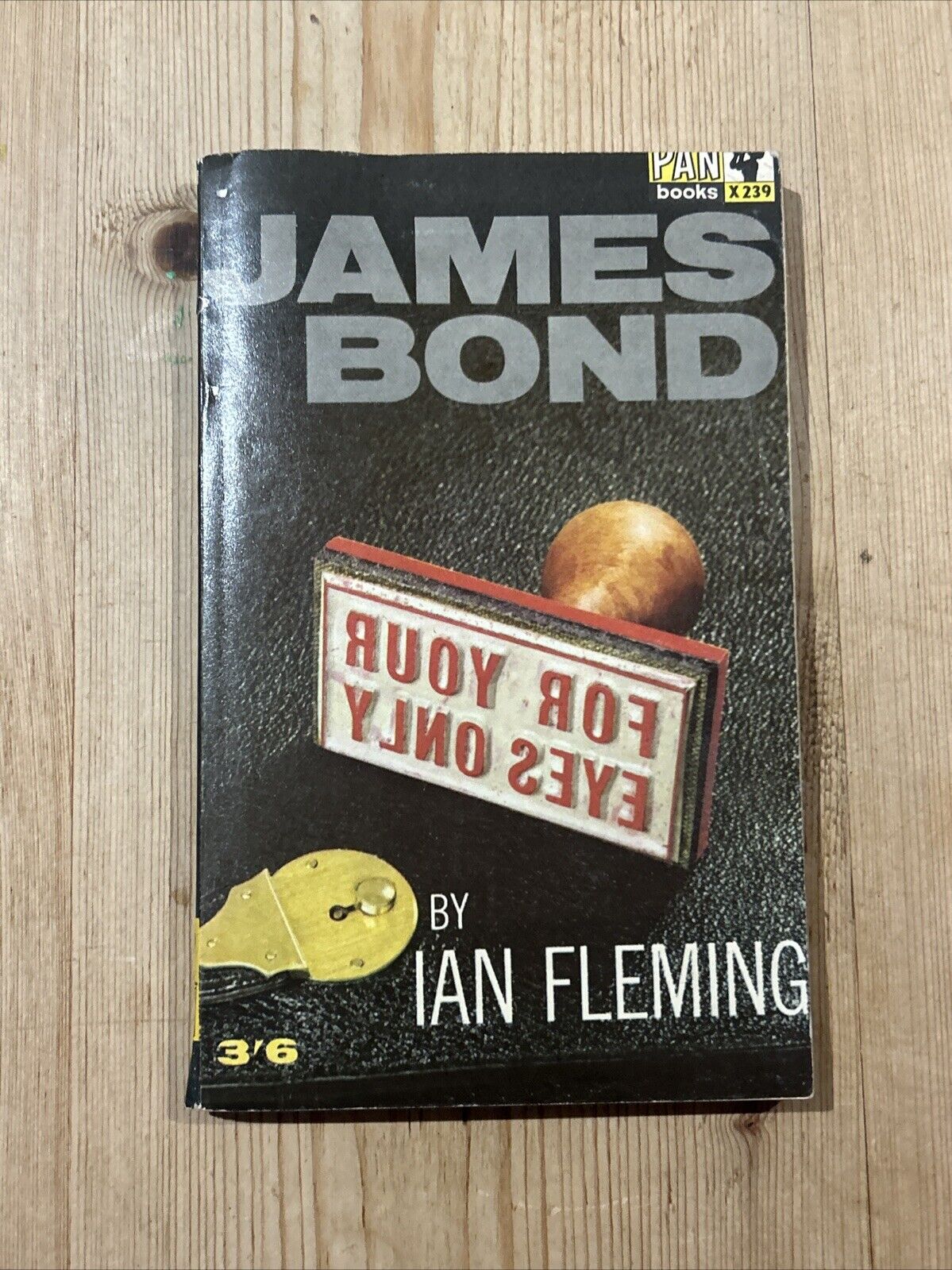 FOR YOUR EYES ONLY James Bond By Ian Fleming Pan Books 1965 No X239 007