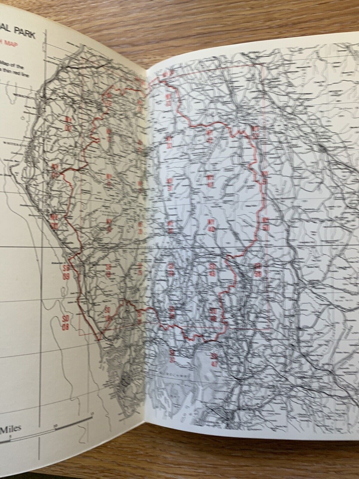 Lake District National Park HMSO 1975 Guide Photos Maps 