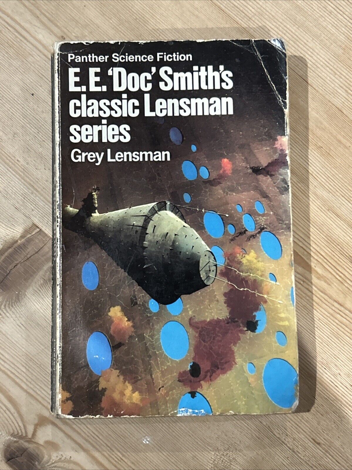 THE CLASSIC LENSMAN SERIES Grey Lensman E E SMITH Panther Science Fiction 1973