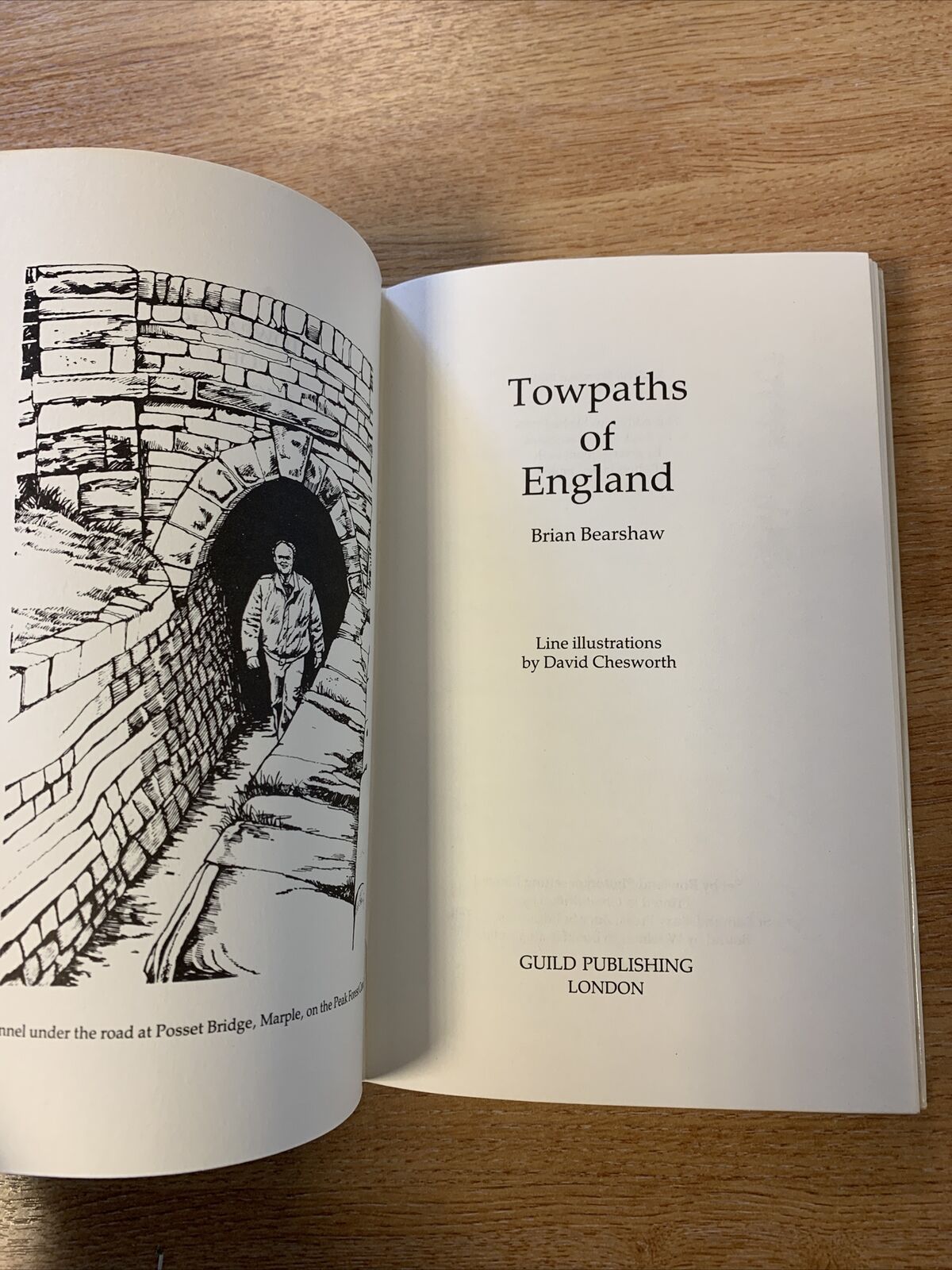 Towpaths Of England By Brian Bearshaw - Hardback Dustjacket 1985 Canals Maps 