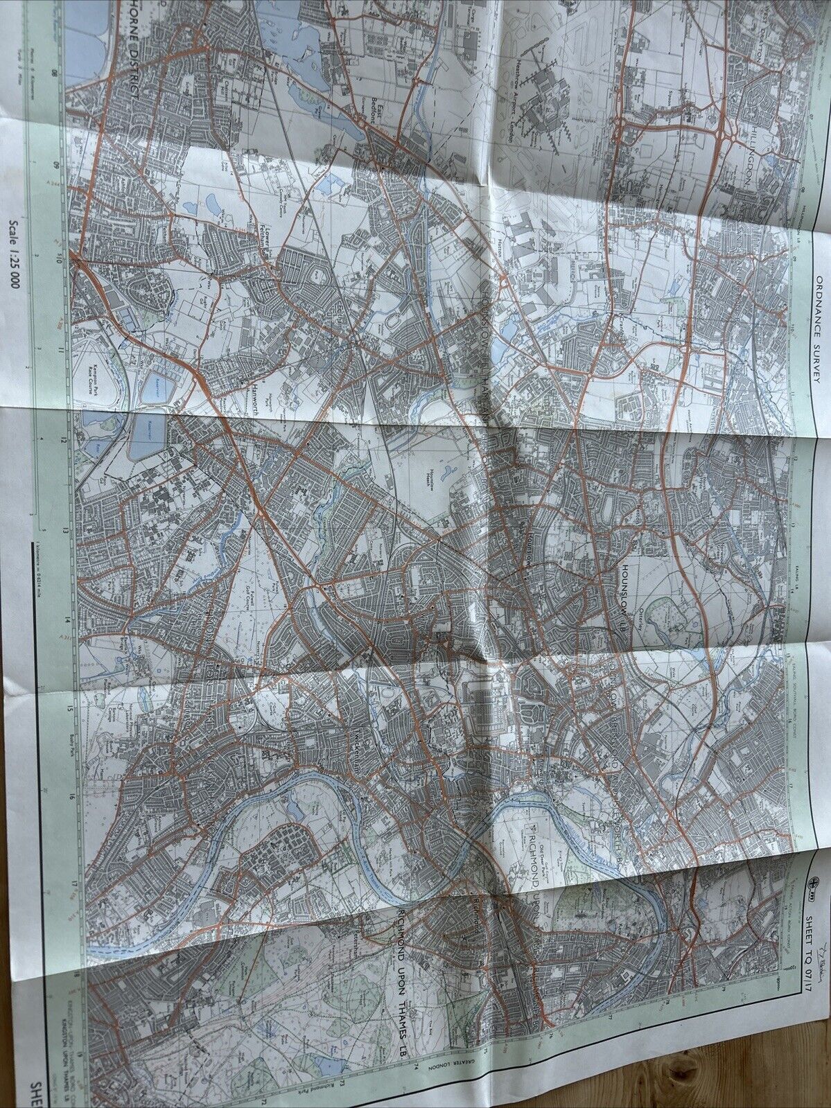 STAINES HEATHROW AIRPORT RICHMOND Pathfinder 1174 Ordnance Survey 1:25000 1984
