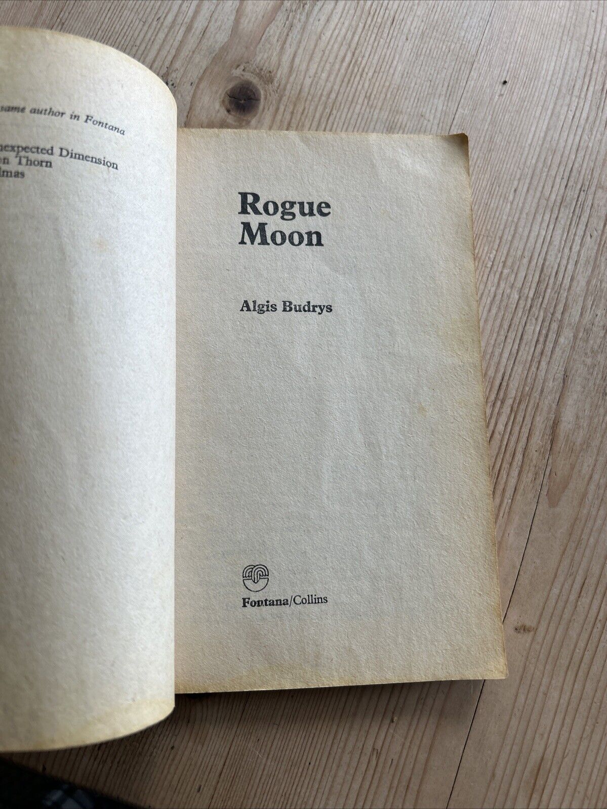 ROGUE MOON Algis Budrys - Fontana Books 1980 Science Fiction