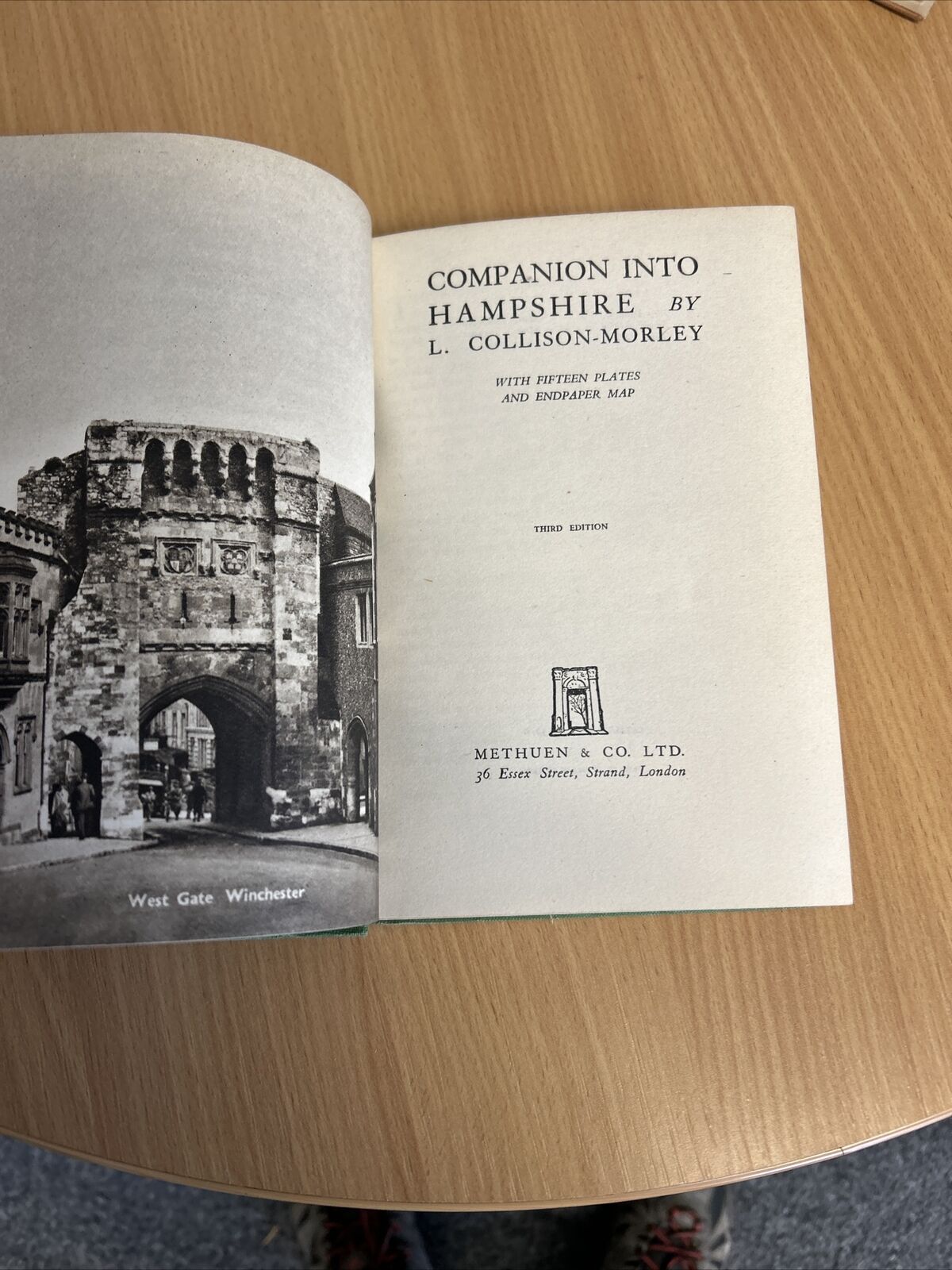 COMPANION INTO HAMPSHIRE by L Collision-Morley Hardback 1948 ILLUSTRATED