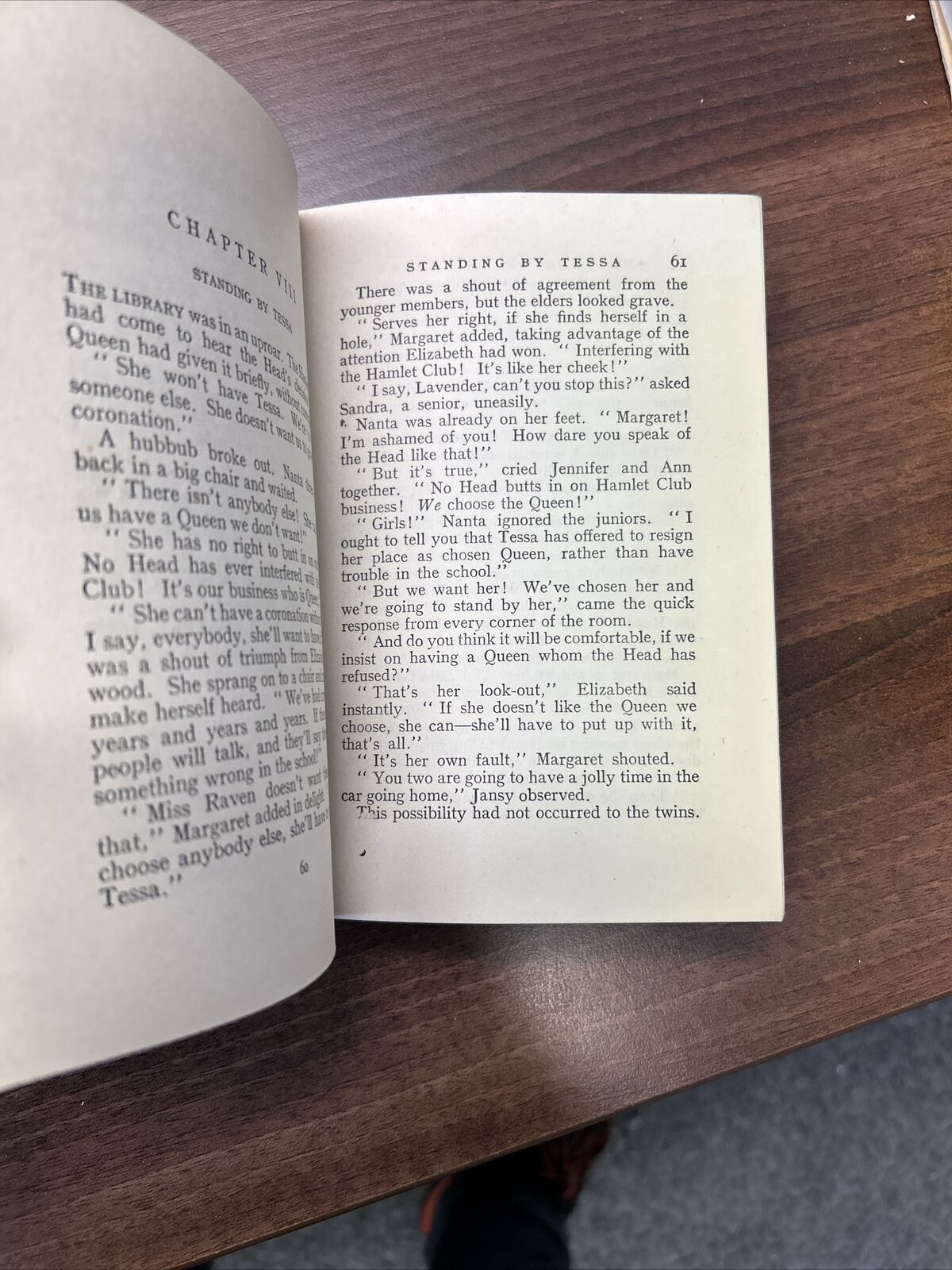 THE SONG AT THE ABBEY Elsie B Oxenham Collins 1957 Hardback Jacket Schoolgirls