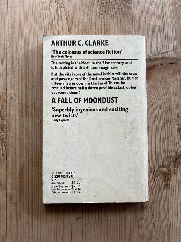 A FALL OF MOONDUST Arthur C Clarke - Pan Books 1976 Pan Science Fiction