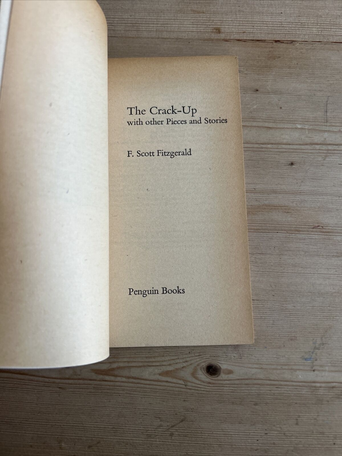 THE CRACK-UP And Other Pieces F SCOTT FITZGERALD Penguin 1965 No 2326