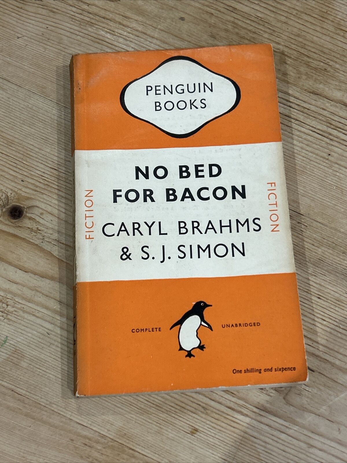 NO BED FOR BACON Caryl Brahms & S J Simon - Penguin Paperback 1948 No 671