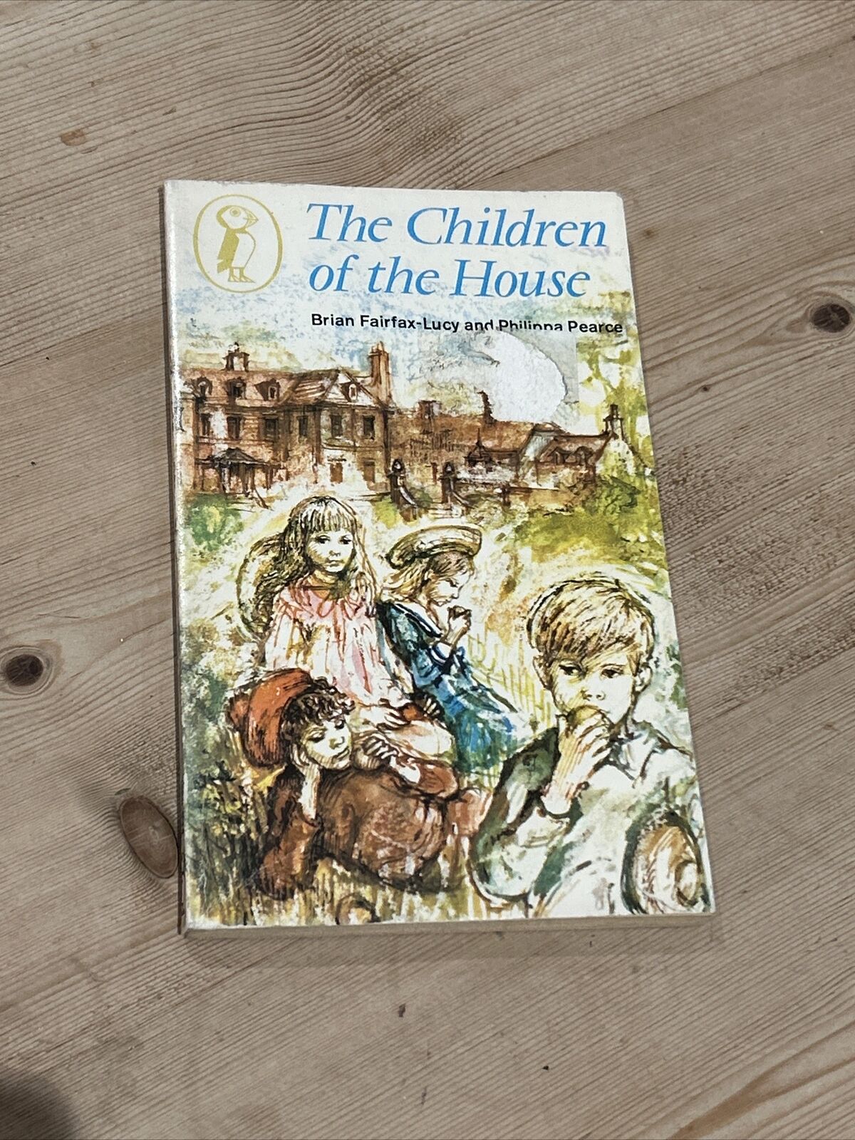 THE CHILDREN OF THE HOUSE - Brian Fairfax-Lucy & P Pearce Puffin Books 1976