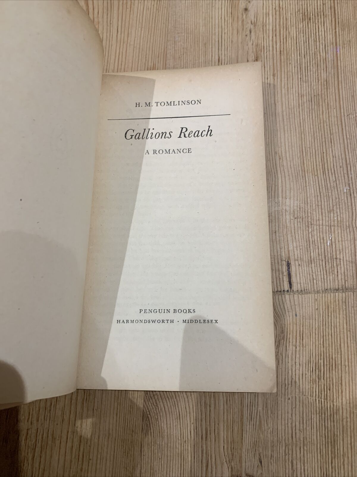 GALLIONS REACH - H M Tomlinson - Penguin Paperback No 869 1952  