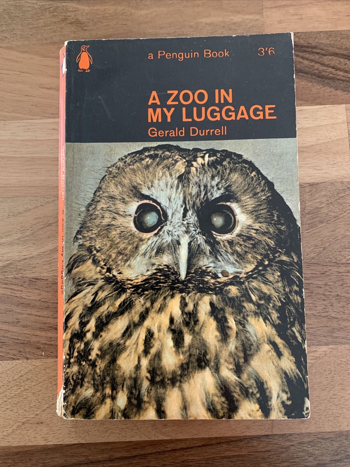 A ZOO IN MY LUGGAGE- Gerald Durrell - Penguin Books 1960 Illustrated