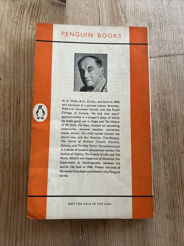 THE WAR OF THE WORLDS H G Wells - Penguin Books 1956 No 570 Martians