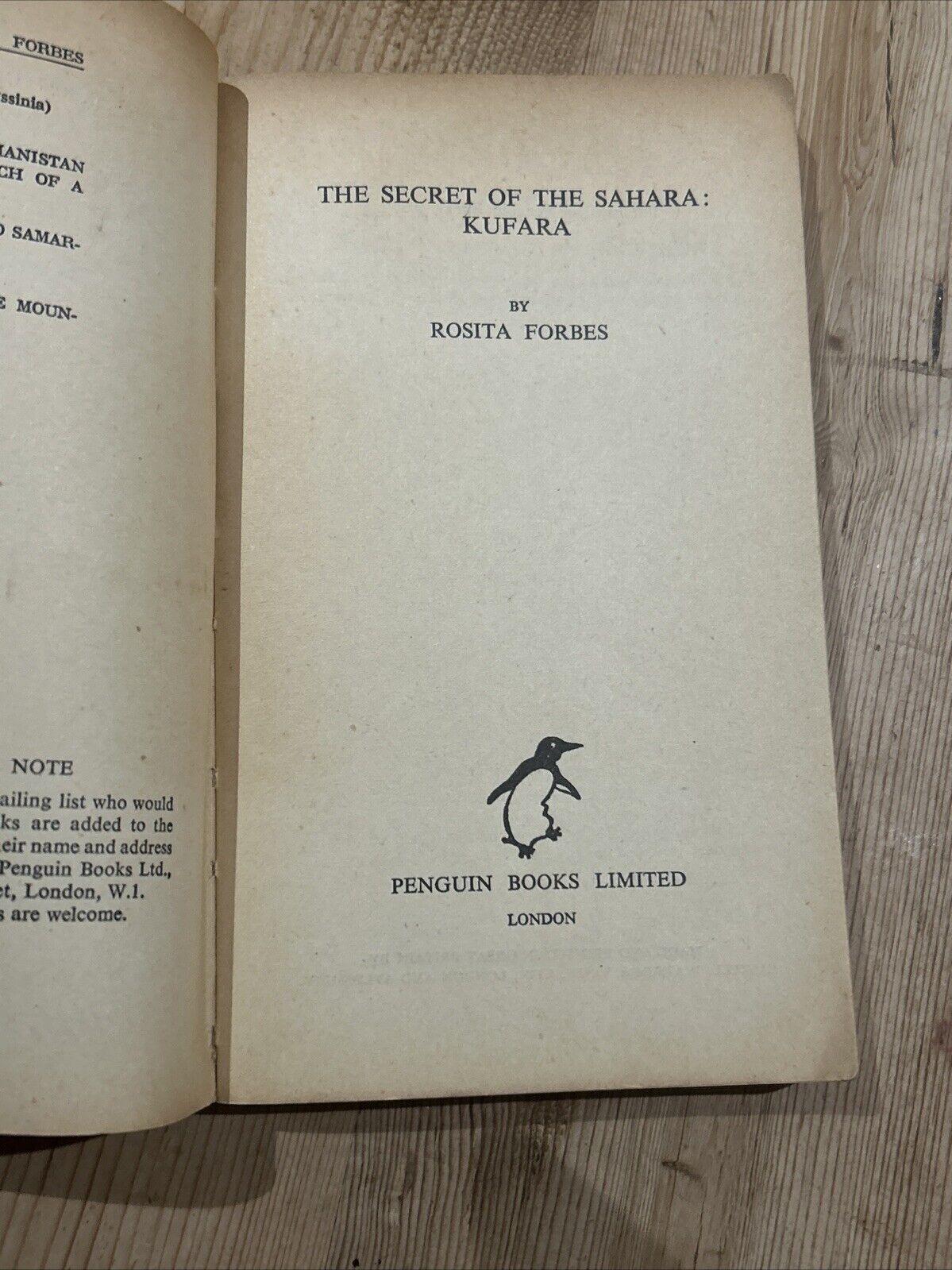 THE SECRET OF THE SAHARA KUFARA Rosita Forbes Penguin Books No 113 1937 Travel