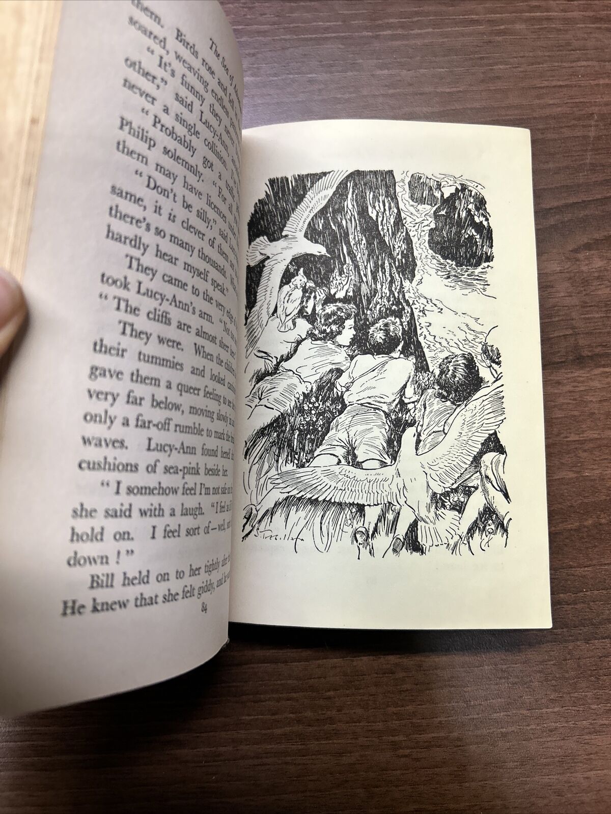 THE SEA OF ADVENTURE By Enid Blyton 1950 Hardback Illustrated