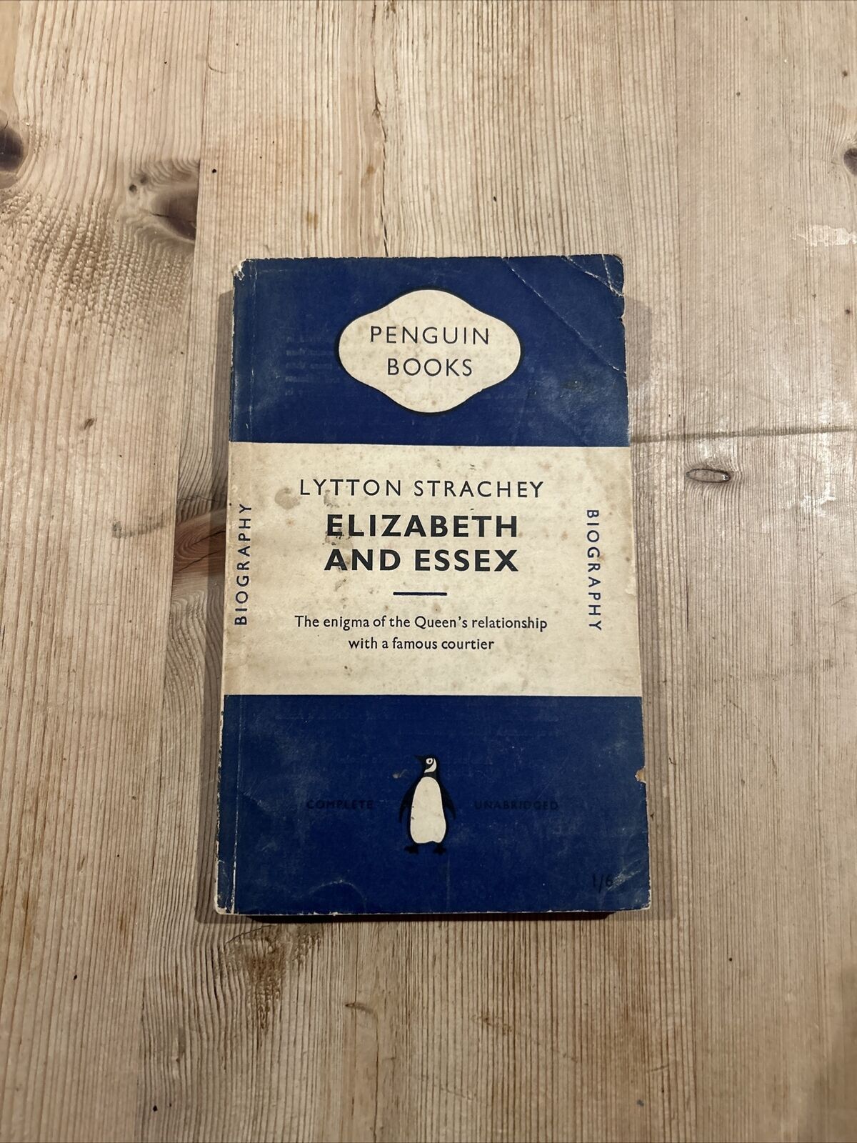 ELIZABETH AND ESSEX Lytton Strachey 1950 No 767 Penguin Paperback First Edition