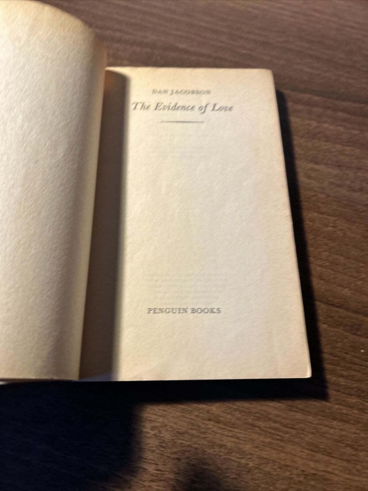 THE EVIDENCE OF LOVE Dan Jacobson, Penguin Paperback 1962 No 1786 South Africa