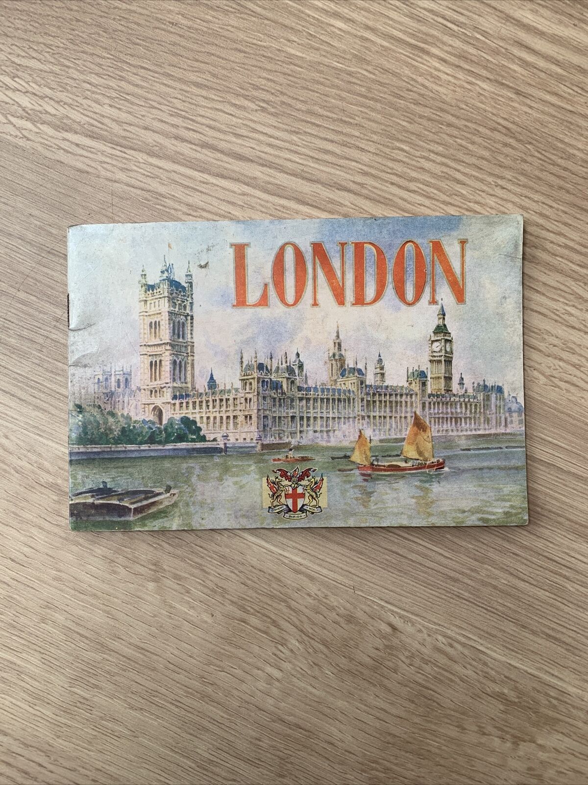 Memories Of London - Valentine & Sons - Souvenir Pictures Good Condition 1952