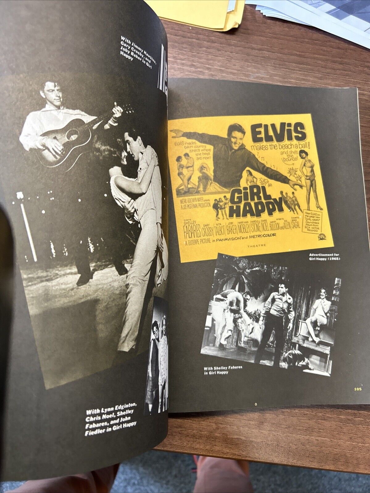 THE ELVIS PRESLEY SCRAPBOOK 1935 - 1977 Ballantine Books 1977 Photos Concerts