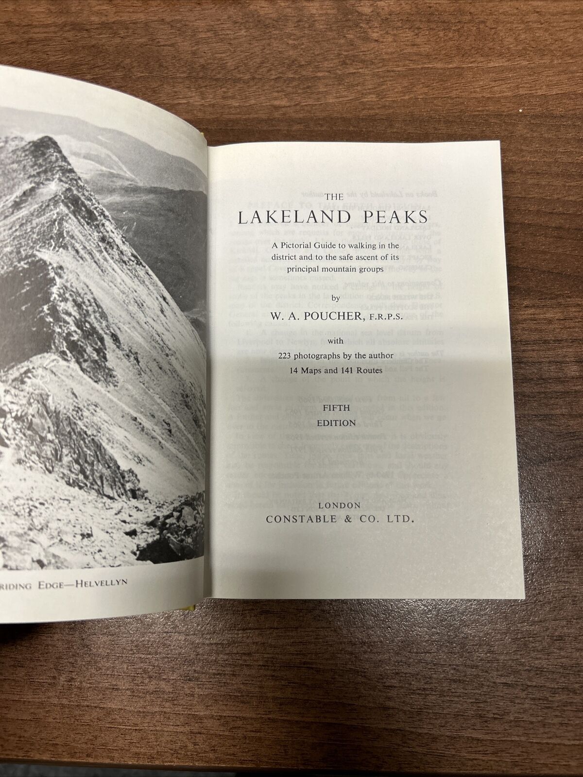 THE LAKELAND PEAKS Pictoral Guide For Walkers & Climbers WA Poucher Constable